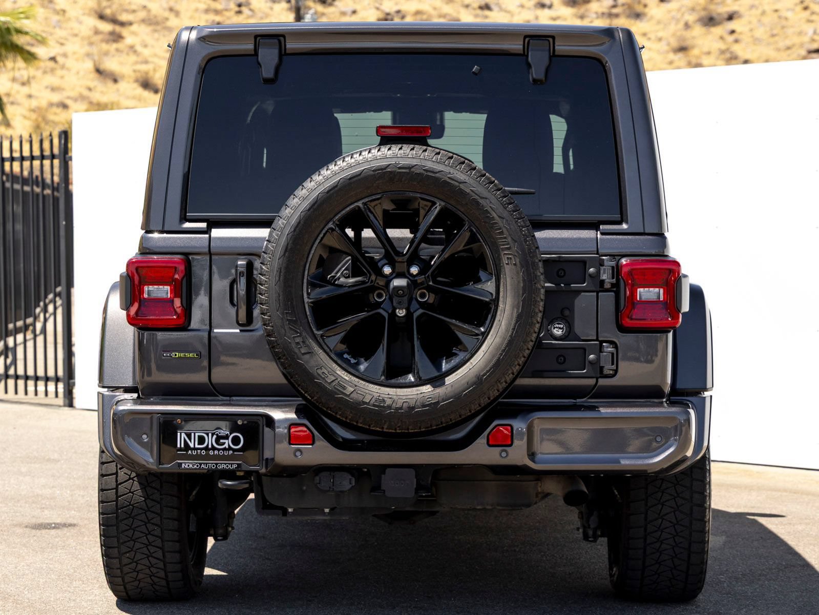 Used 2021 Jeep Wrangler Unlimited Sahara AWD/4WD image 6