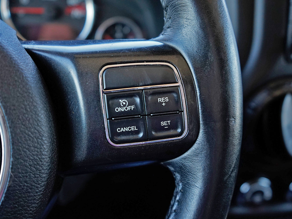 Used 2017 Jeep Wrangler Unlimited Rubicon image 15