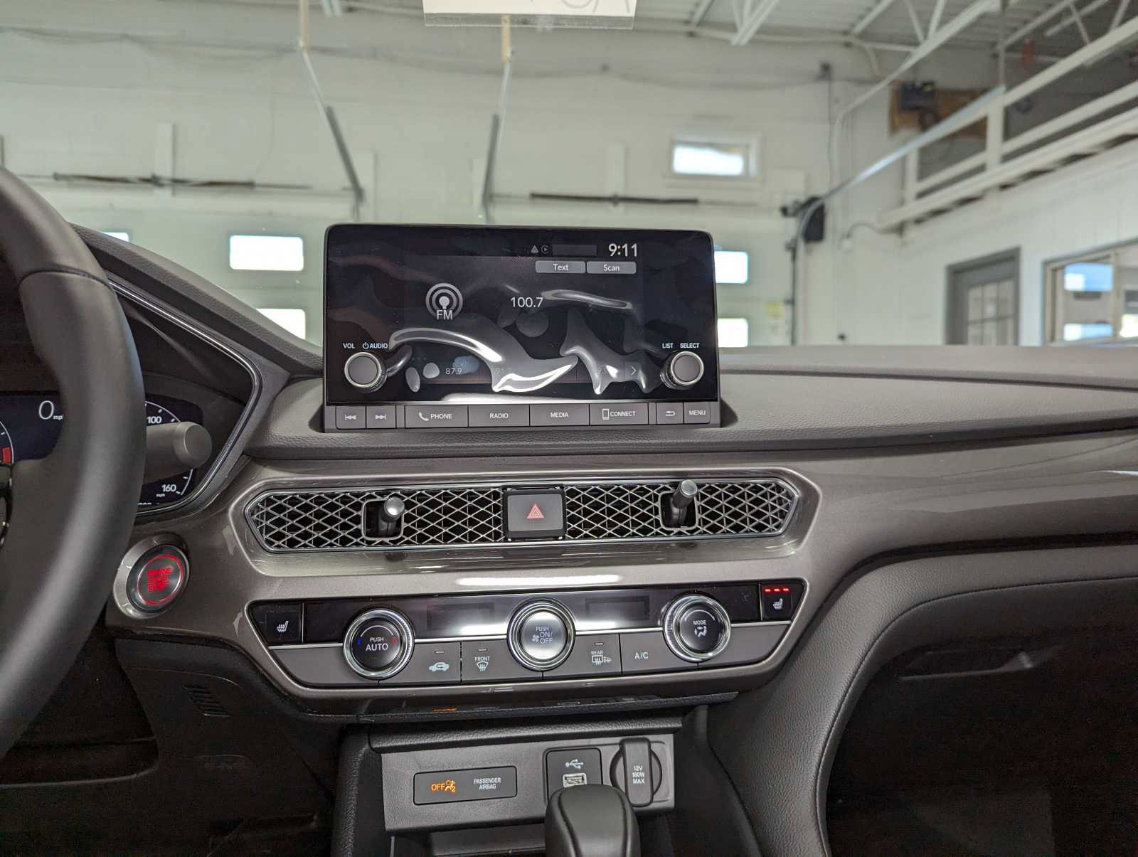 Certified 2024 Acura Integra image 31