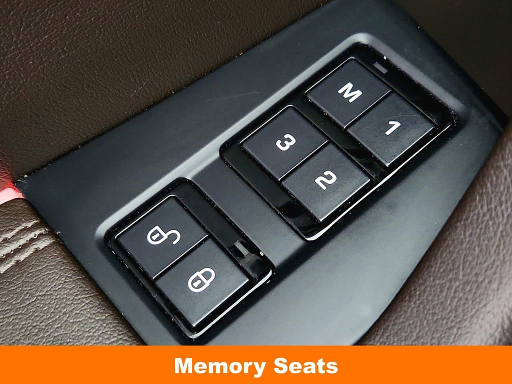 Used 2019 Jaguar F-PACE Portfolio image 24