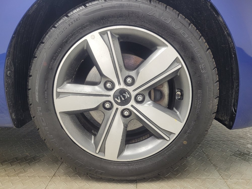 Used 2018 Kia Forte S FWD image 31