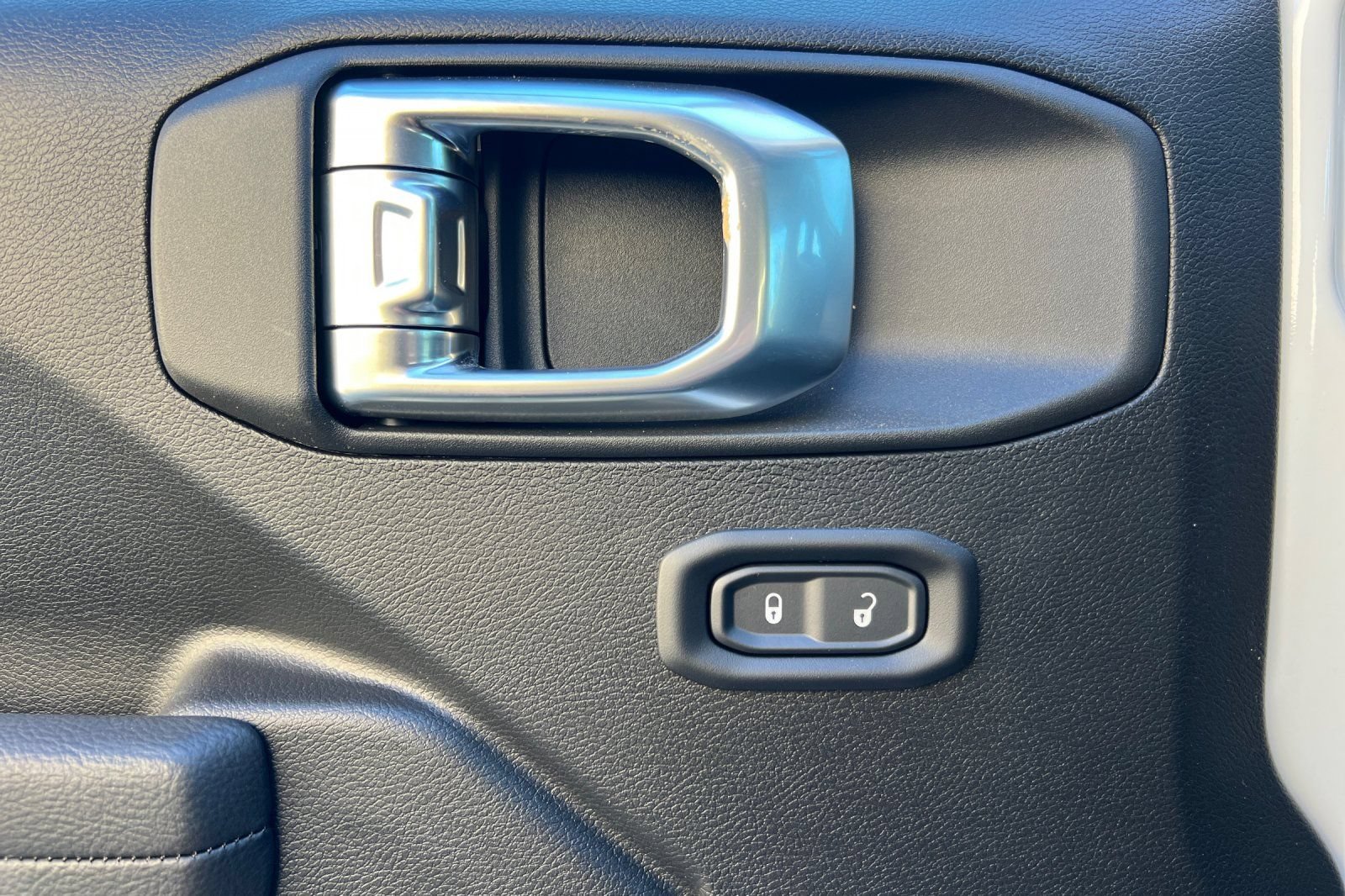 New 2026 Jeep Wrangler Sport AWD/4WD image 10