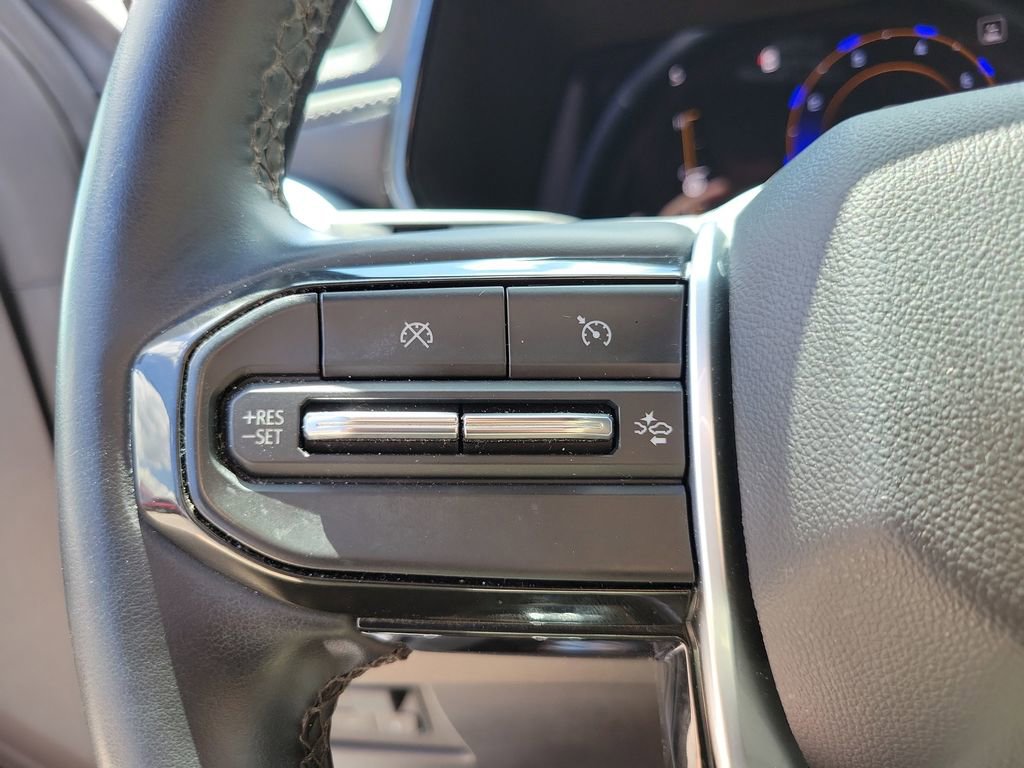 Used 2023 Chevrolet Colorado LT w/ LT Convenience Package II AWD/4WD image 20