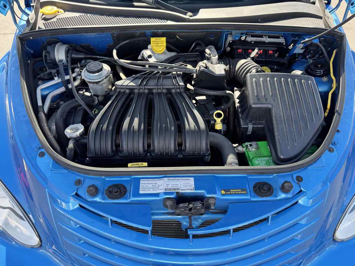 Used 2008 Chrysler PT Cruiser Touring FWD image 19