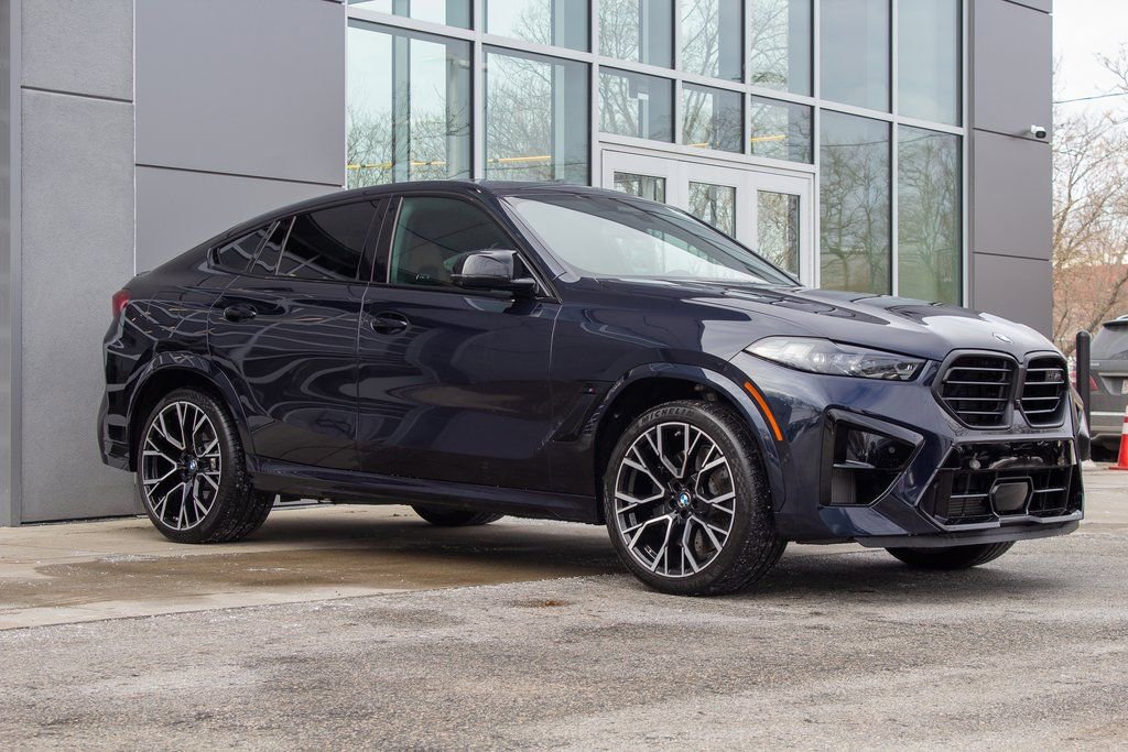 Used 2024 BMW X6 M Competition w/ Executive Package image 3