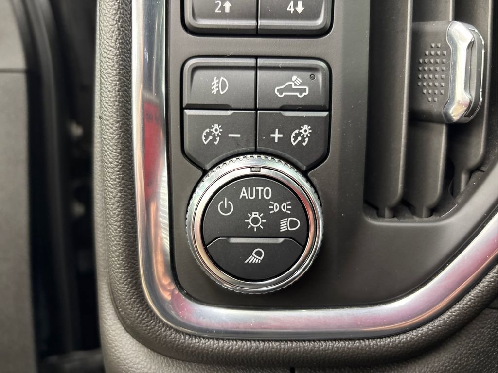 Used 2022 GMC Sierra 3500 Denali image 27