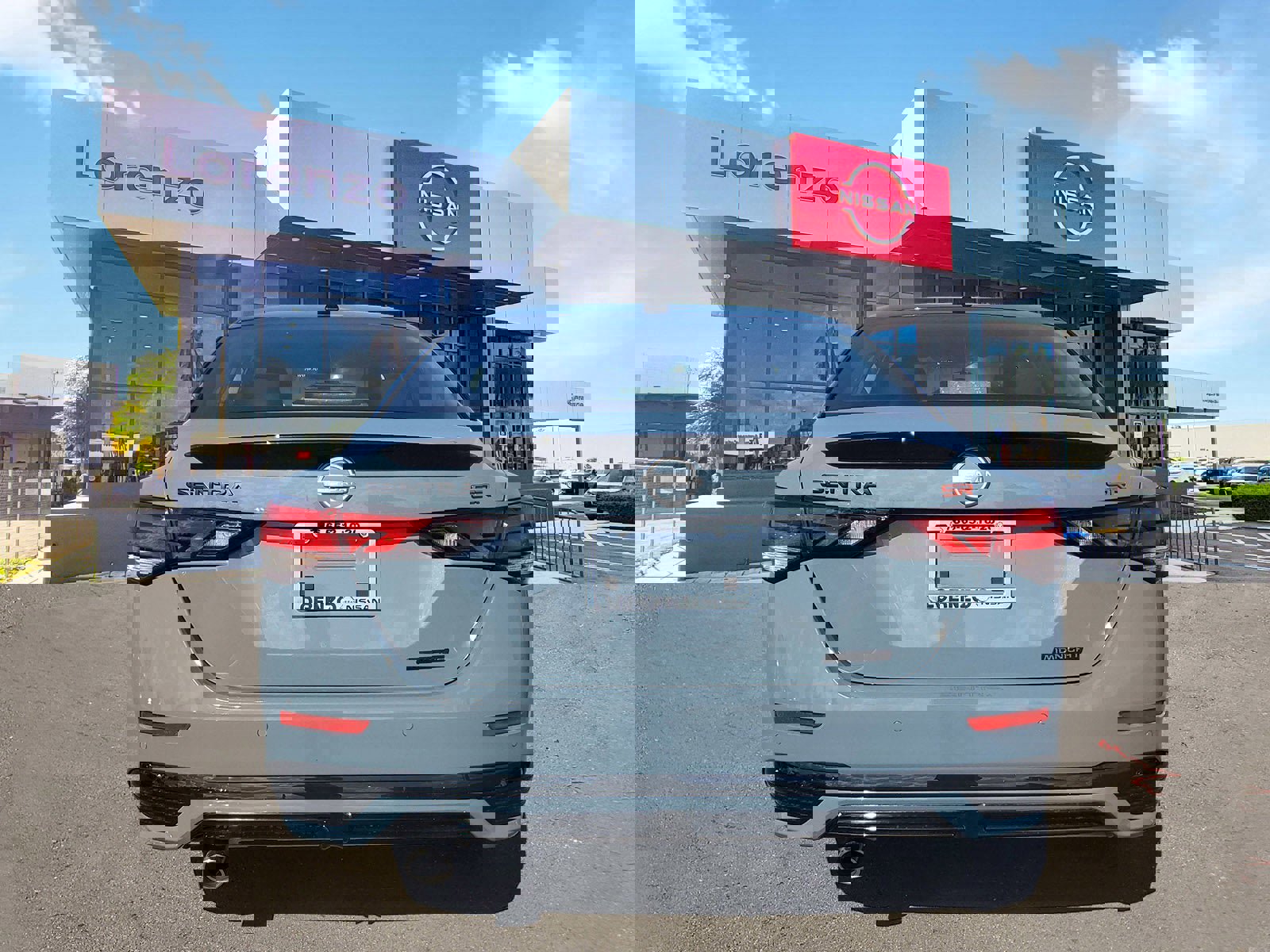 New 2025 Nissan Sentra SR w/ Midnight Edition image 6