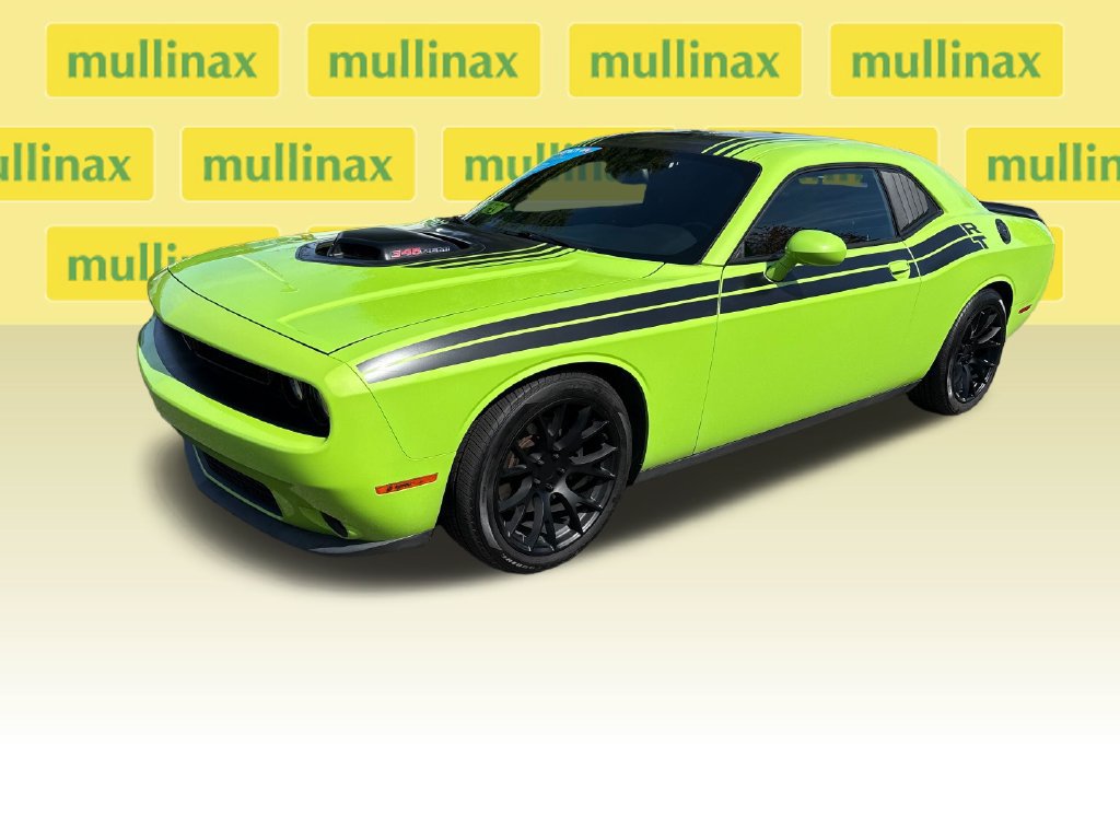Used 2015 Dodge Challenger R/T Shaker RWD image 14