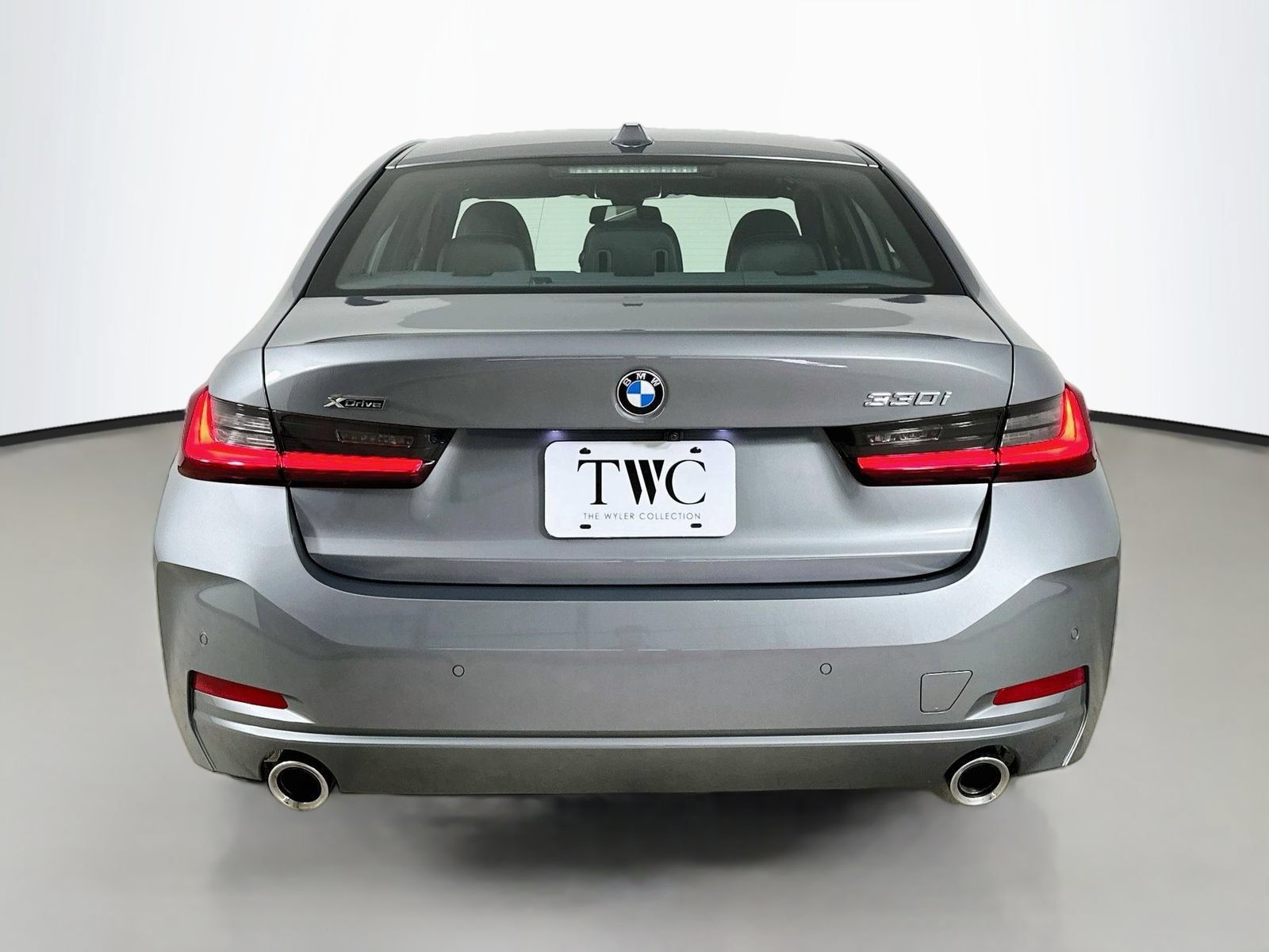 Used 2025 BMW 330i xDrive Sedan AWD/4WD image 6
