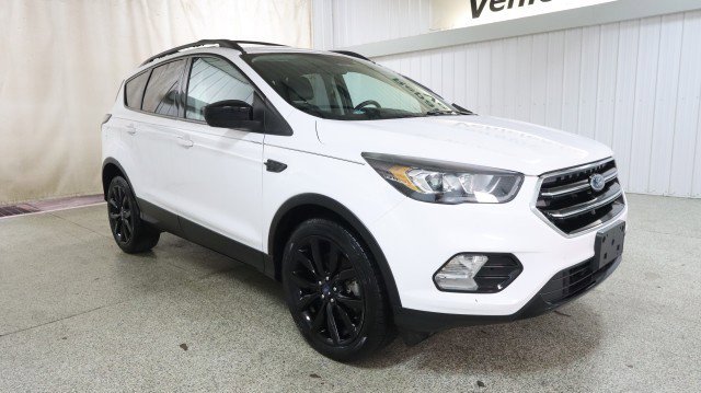Used 2017 Ford Escape SE w/ SE Sport Appearance Package AWD/4WD image 5