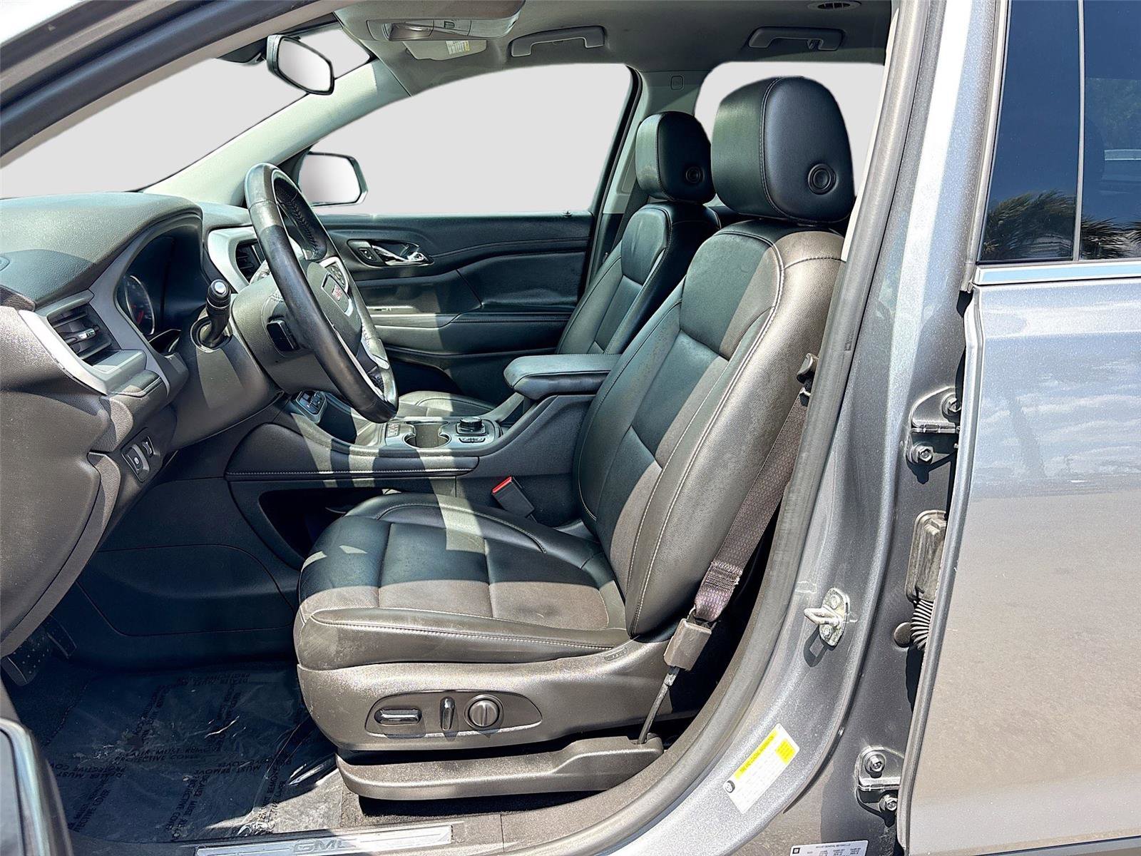 Used 2021 GMC Acadia SLT FWD image 22