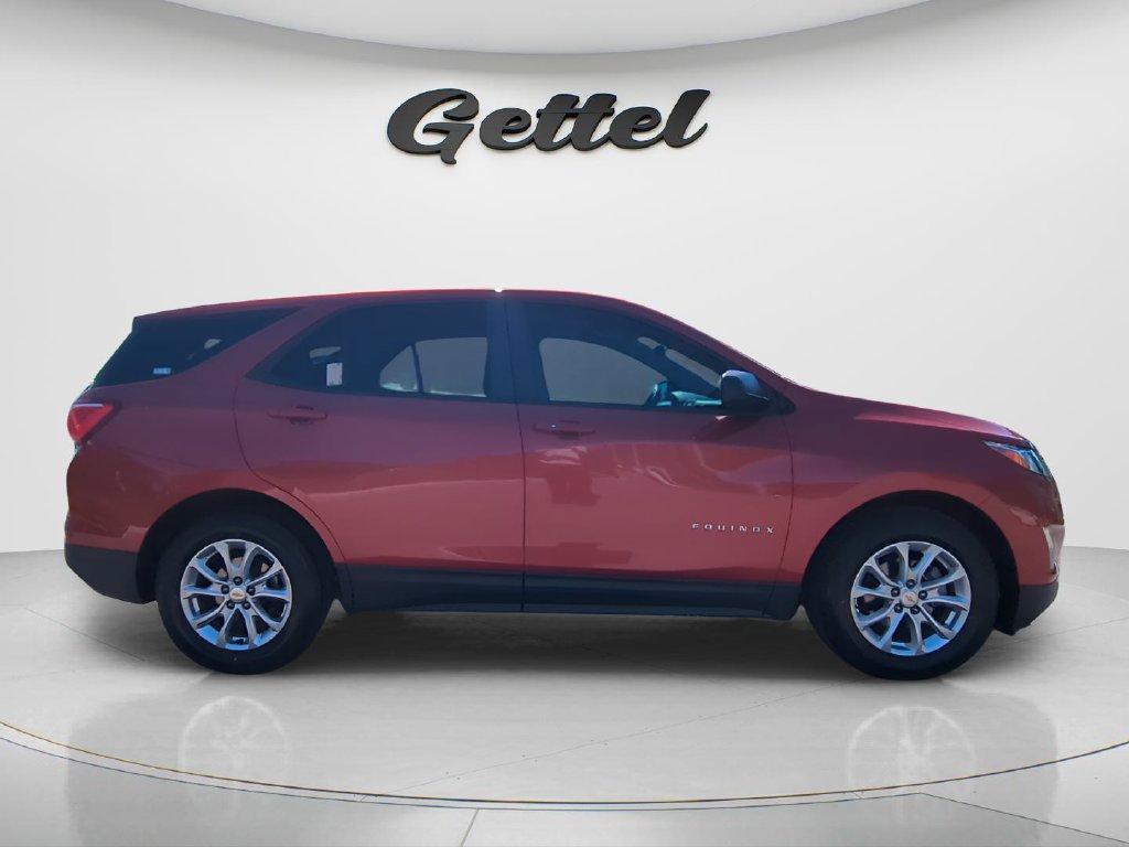 Used 2020 Chevrolet Equinox LS w/ LS Convenience Package FWD image 3