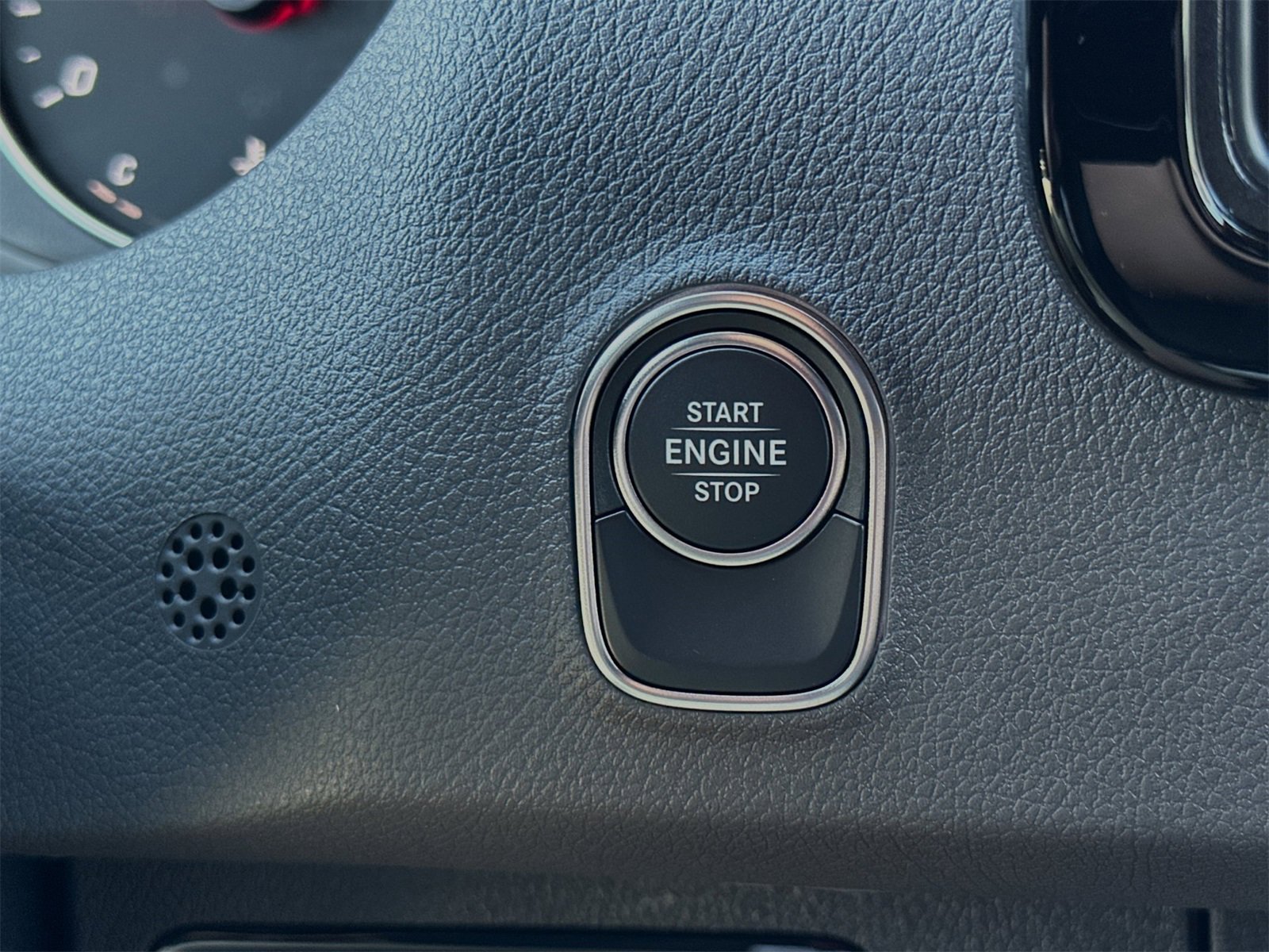 Used 2024 Mercedes-Benz Sprinter 2500 image 25