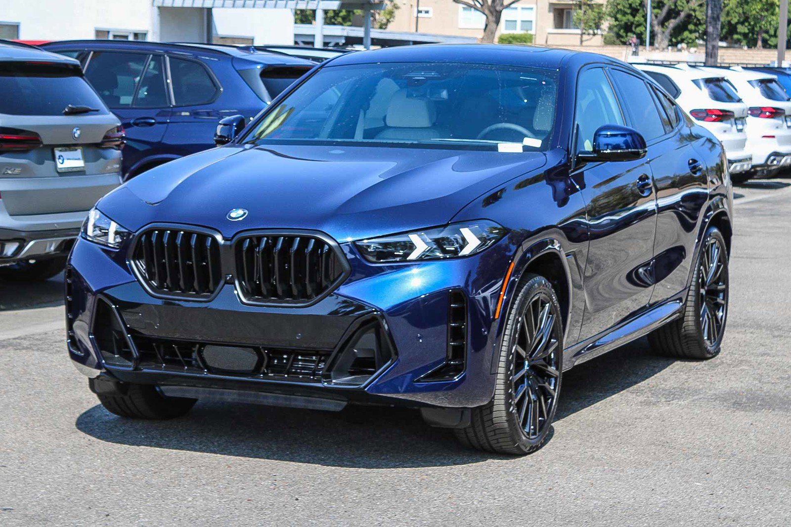 New 2026 BMW X6 xDrive40i AWD/4WD image 3