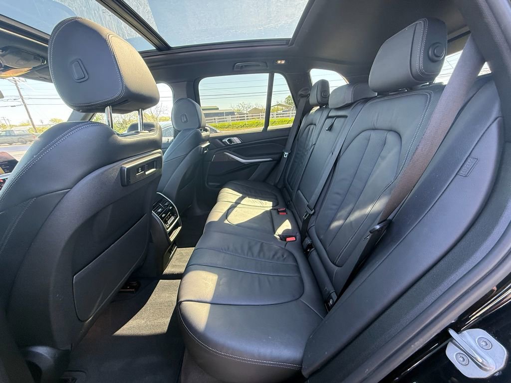 Used 2019 BMW X5 xDrive40i w/ Premium Package 2 image 19