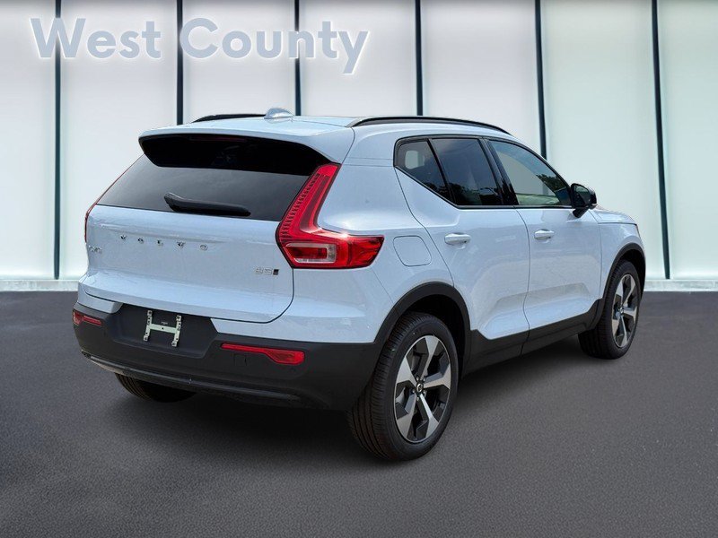 New 2026 Volvo XC40 B5 Plus w/ Protection Package Premier AWD/4WD image 3