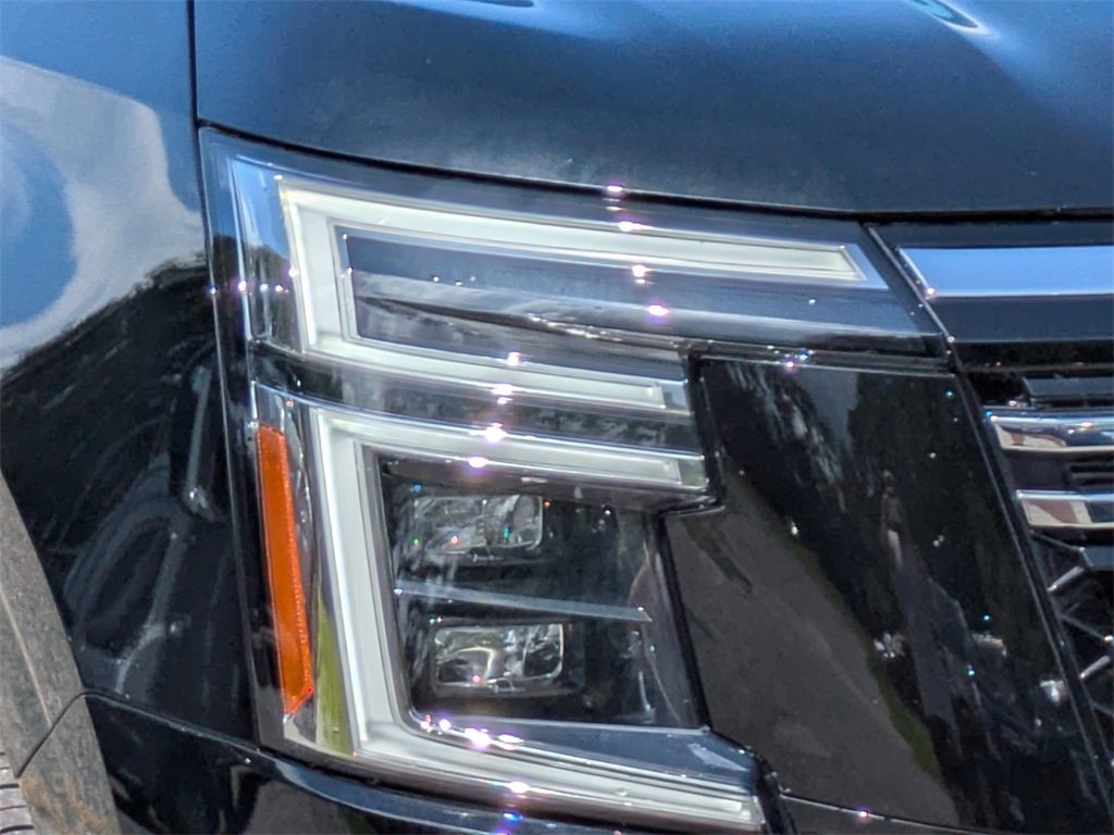 New 2025 Nissan Armada Platinum w/ Convenience Package image 9