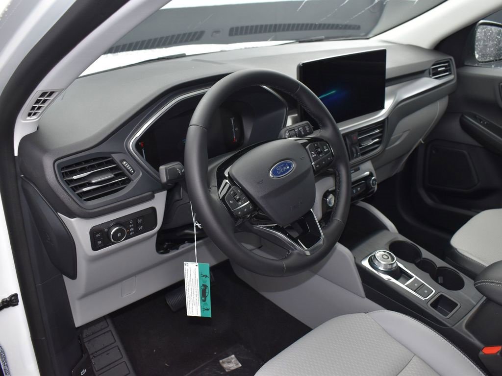 New 2025 Ford Escape SE image 8