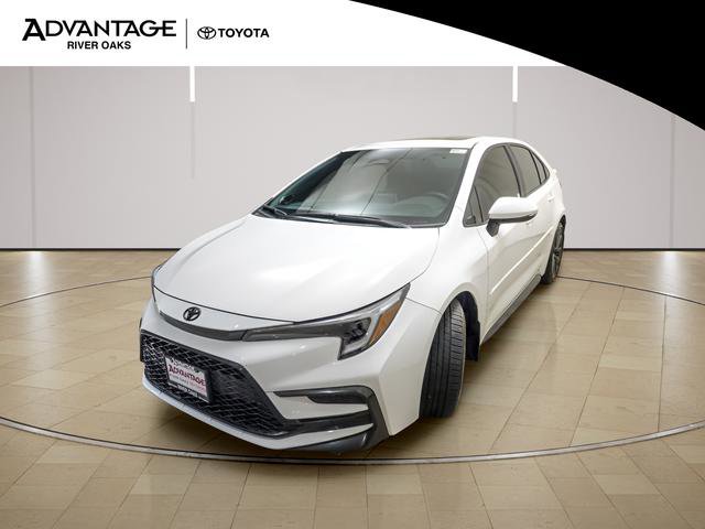 Used 2024 Toyota Corolla XSE FWD image 4