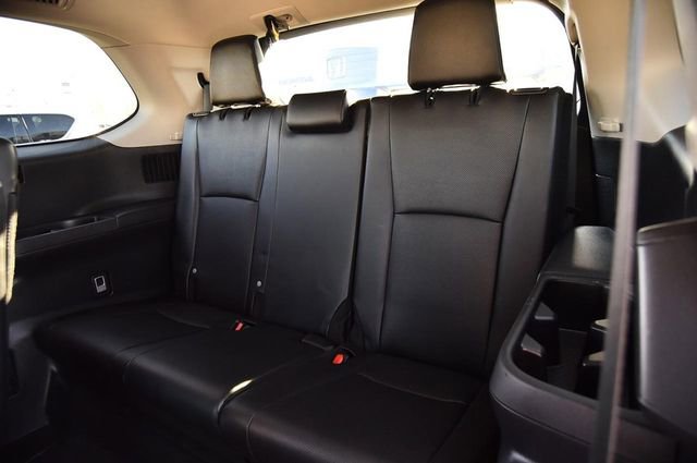 Used 2024 Toyota Grand Highlander XLE image 25