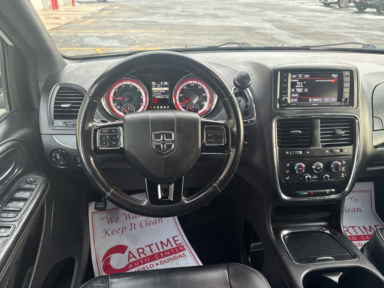 Used 2019 Dodge Grand Caravan SXT w/ Blacktop Package image 9