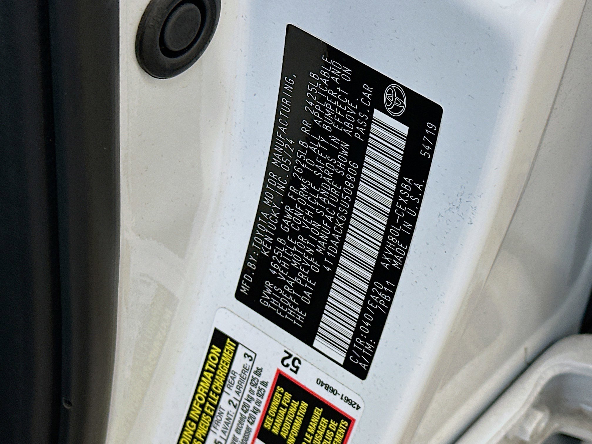 Used 2025 Toyota Camry SE image 12