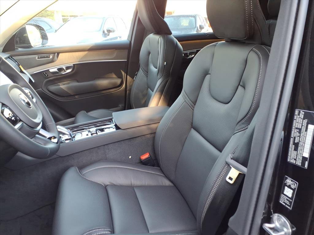New 2026 Volvo XC90 T8 Ultra w/ Protection Package Premier image 15