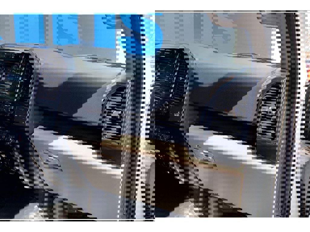 Used 2015 Ford F150 XL w/ Equipment Group 101A Mid image 17