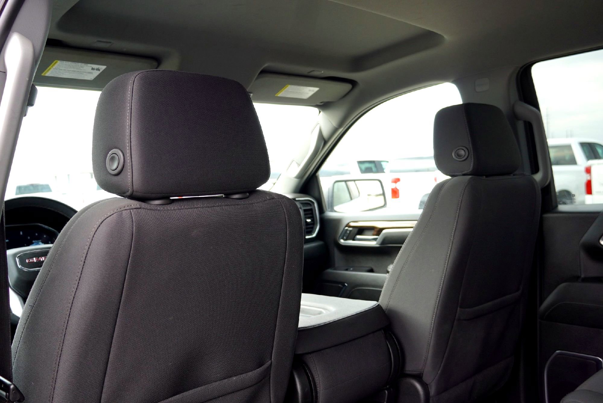 Used 2024 GMC Sierra 1500 SLE image 29