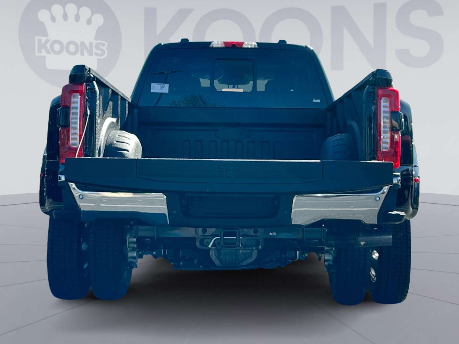 New 2026 Ford F450 XLT w/ 360-Degree Camera Package image 35