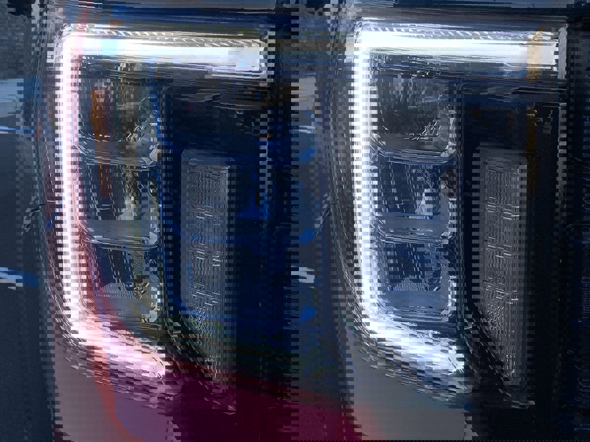 Used 2021 GMC Sierra 2500 AT4 w/ AT4 Premium Plus Package image 9