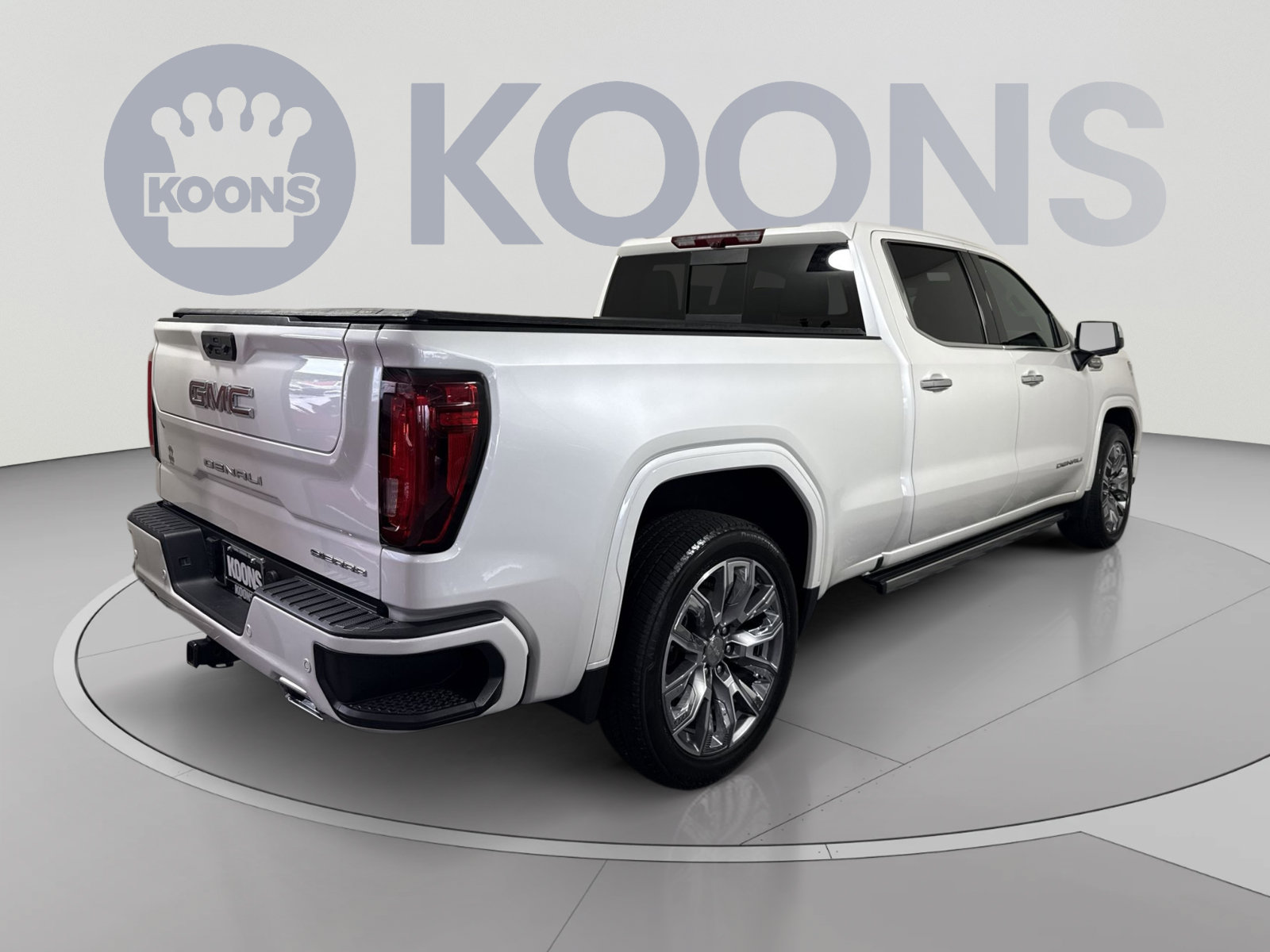 Used 2024 GMC Sierra 1500 Denali w/ Denali Reserve Package AWD/4WD image 7