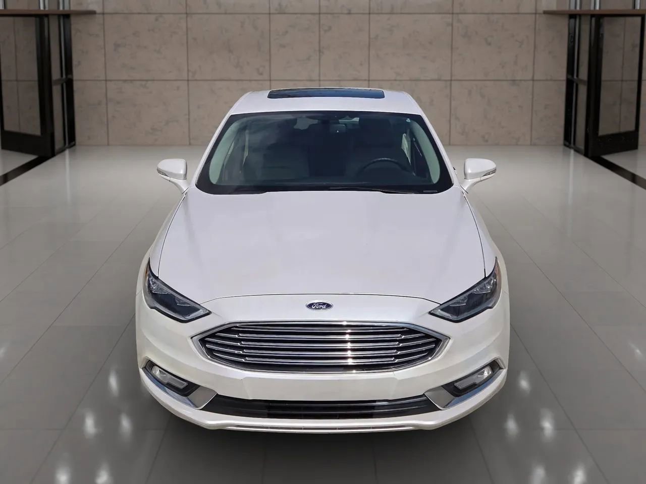 Used 2017 Ford Fusion SE w/ Fusion SE Technology Package image 6