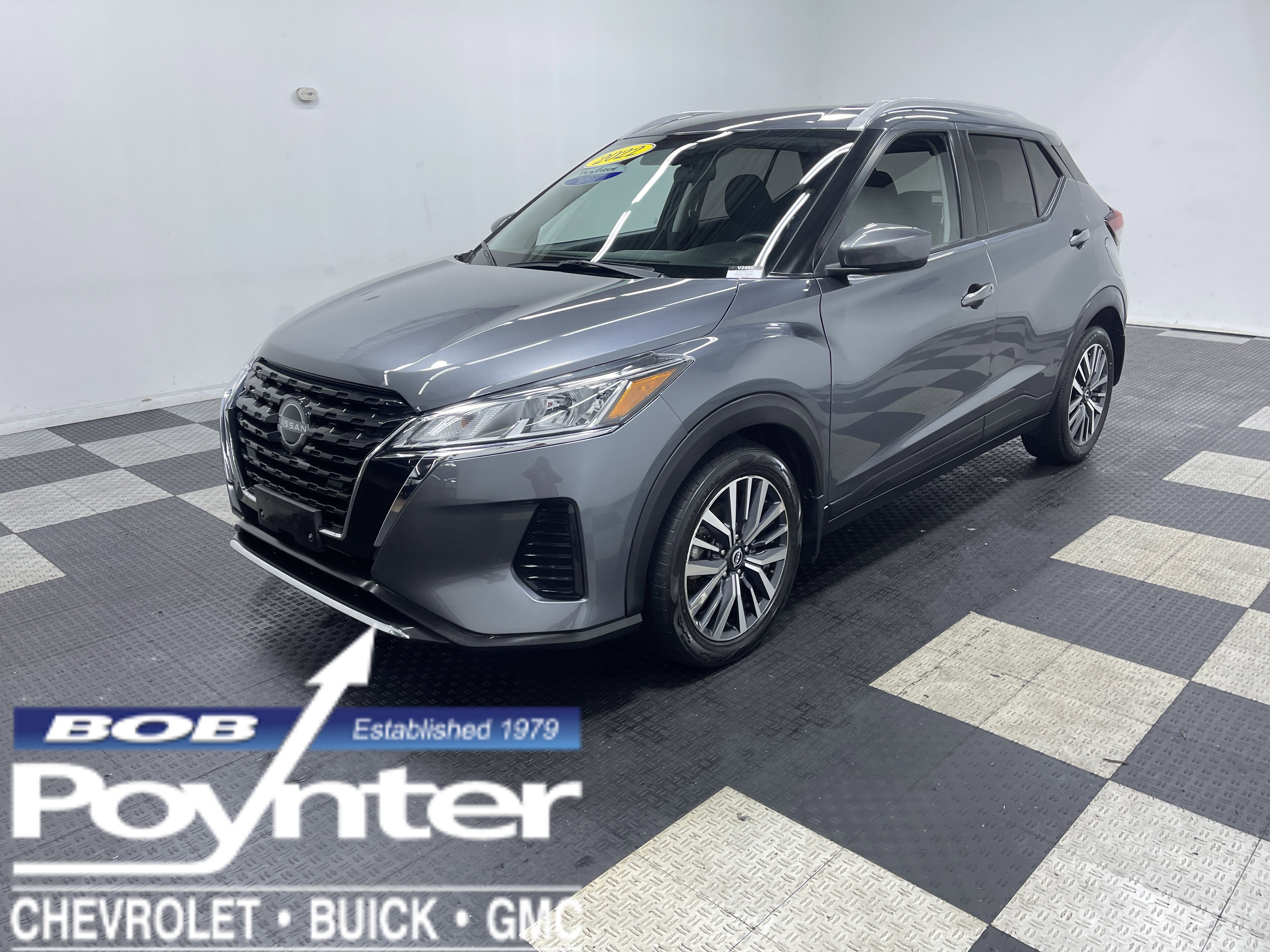 Used 2022 Nissan Kicks SV