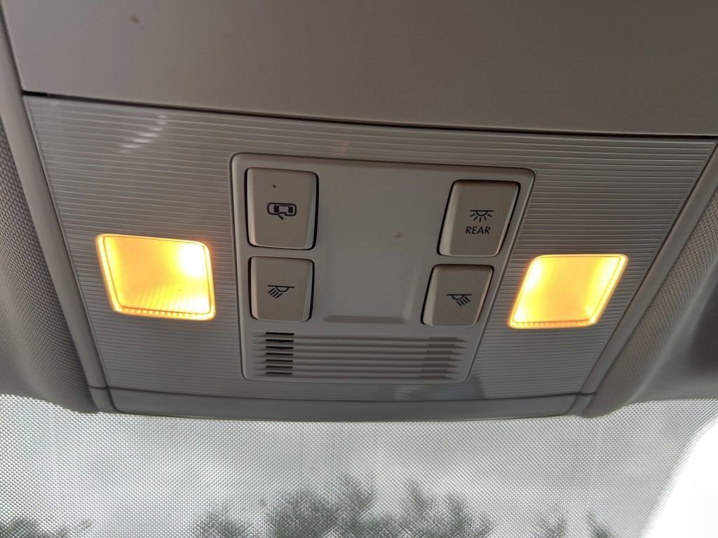 Used 2022 Volkswagen Taos SE image 39