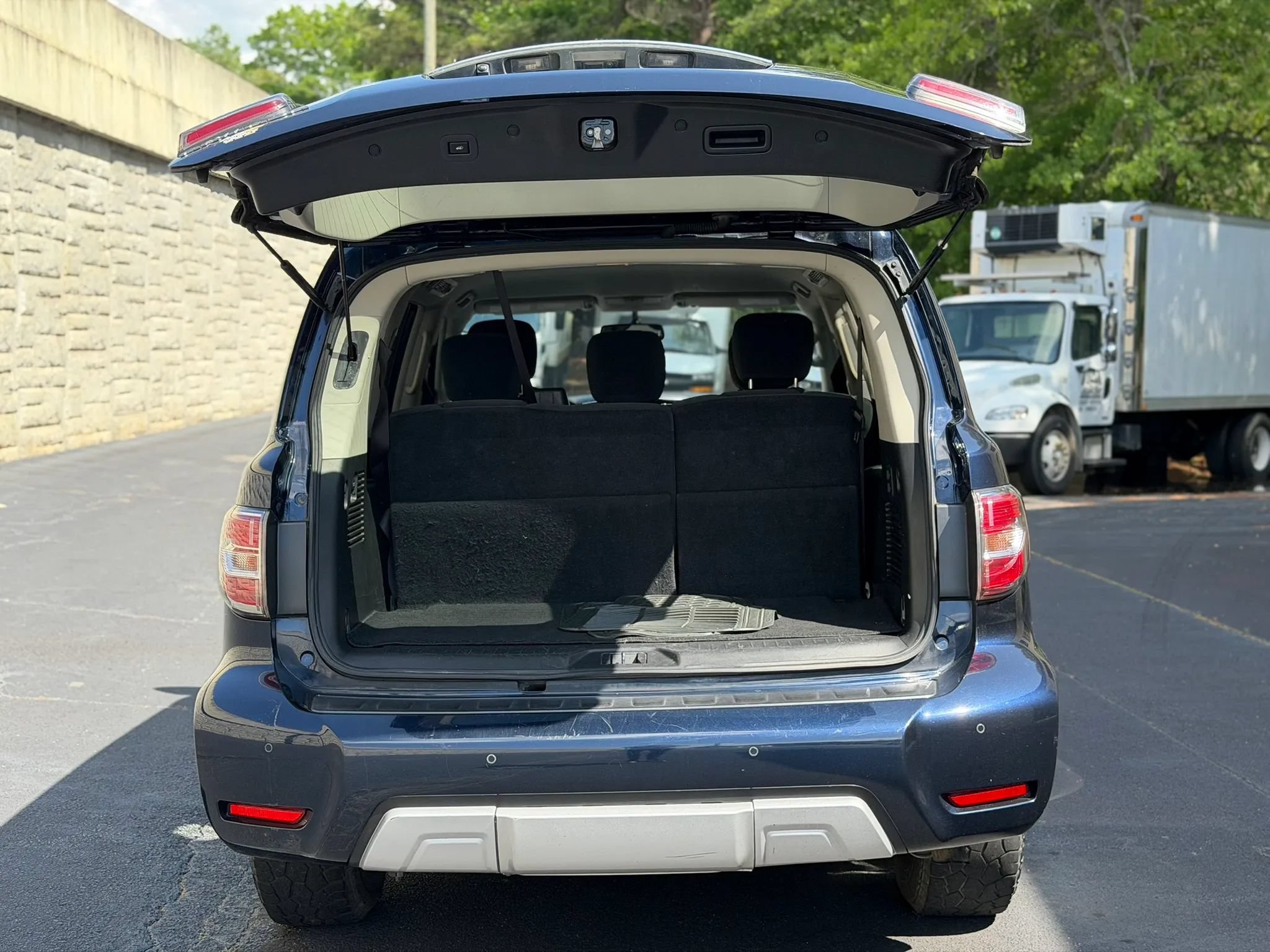 Used 2018 Nissan Armada SV w/ Driver Package RWD image 34