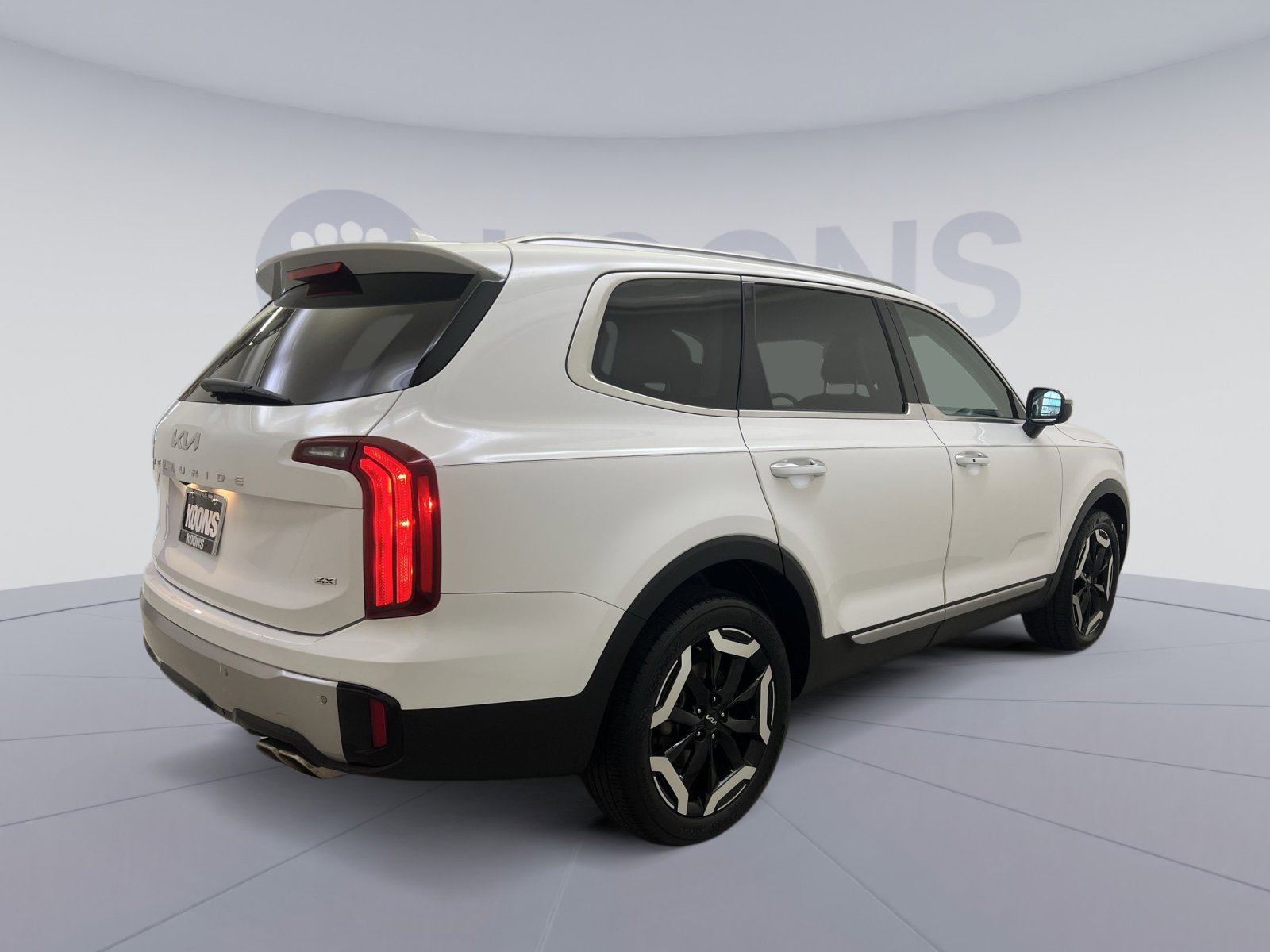 Used 2023 Kia Telluride S image 5