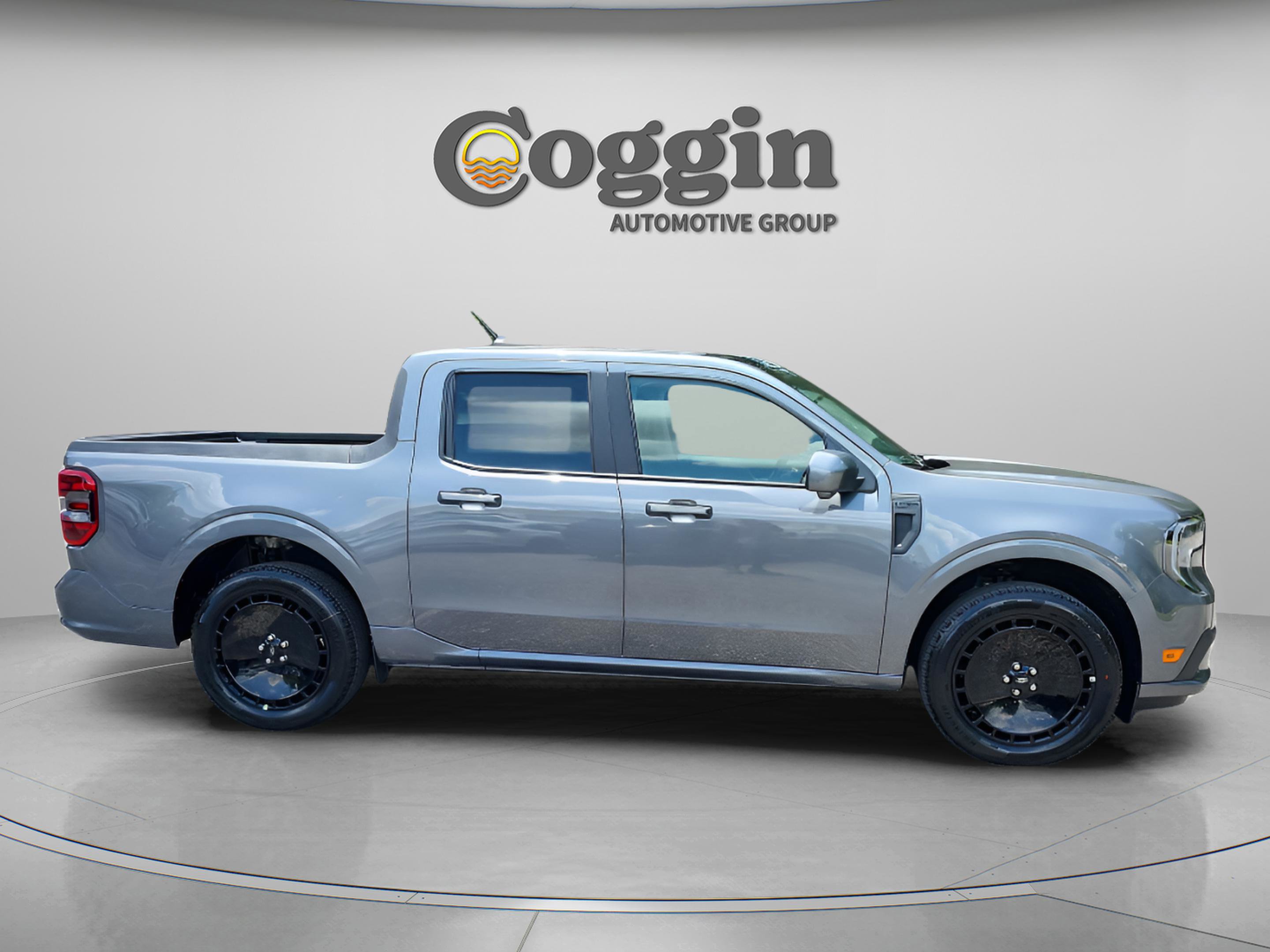 New 2025 Ford Maverick Lobo image 6