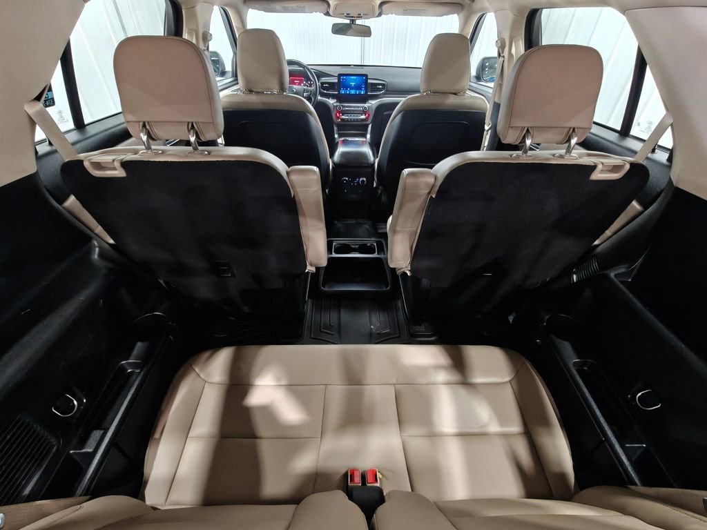 Used 2020 Ford Explorer XLT w/ Equipment Group 202A image 32