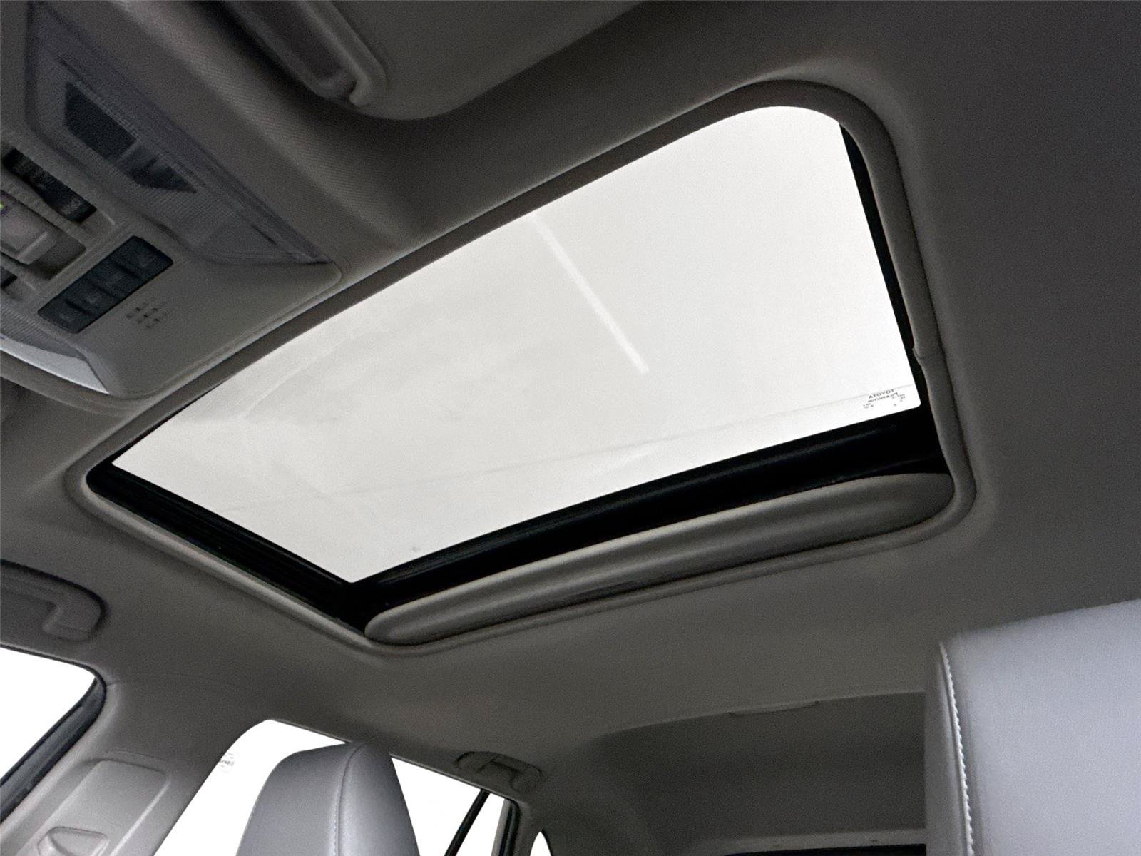 Certified 2022 Toyota RAV4 XLE Premium AWD/4WD image 6