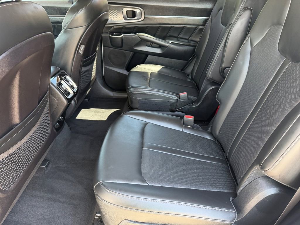Used 2021 Kia Sorento SX FWD image 13