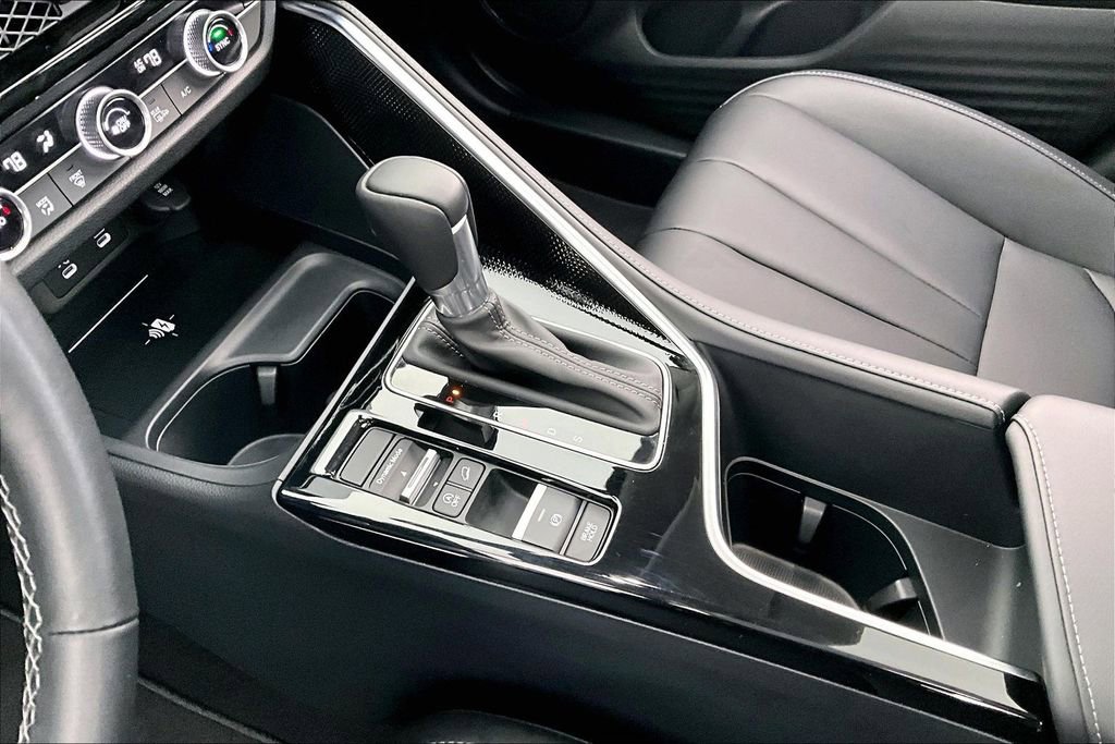 Certified 2025 Acura ADX FWD image 17