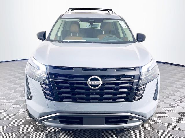 New 2026 Nissan Pathfinder Platinum FWD image 3