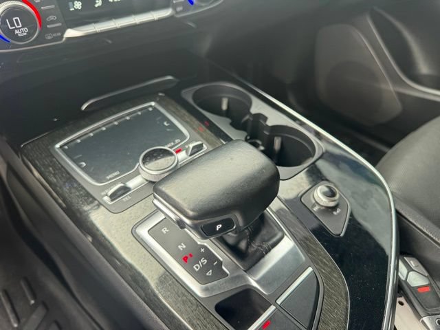 Used 2017 Audi Q7 3.0T Premium Plus AWD/4WD image 18