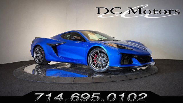 Used 2024 Chevrolet Corvette Z06 w/ Stealth Interior Trim Package RWD image 1