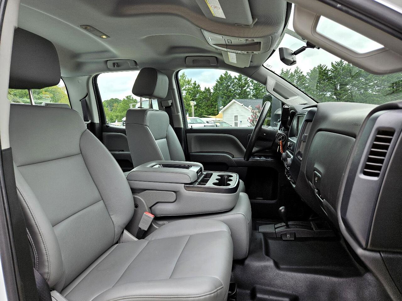 Used 2019 Chevrolet Silverado 2500 W/T image 32