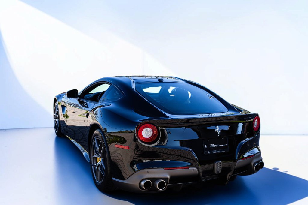 Used 2014 Ferrari F12 Berlinetta RWD image 27