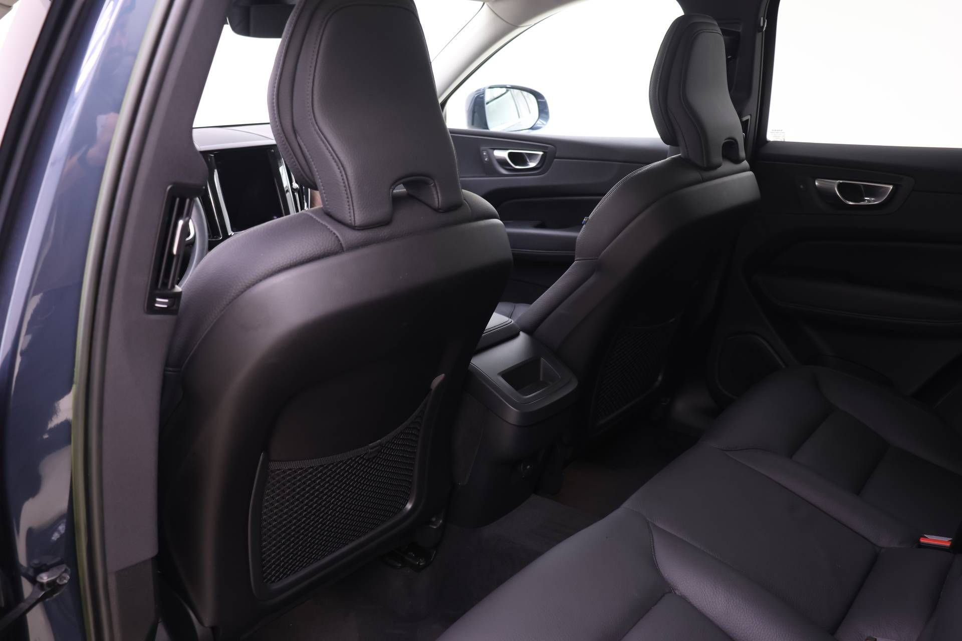 Certified 2023 Volvo XC60 B5 Plus image 14