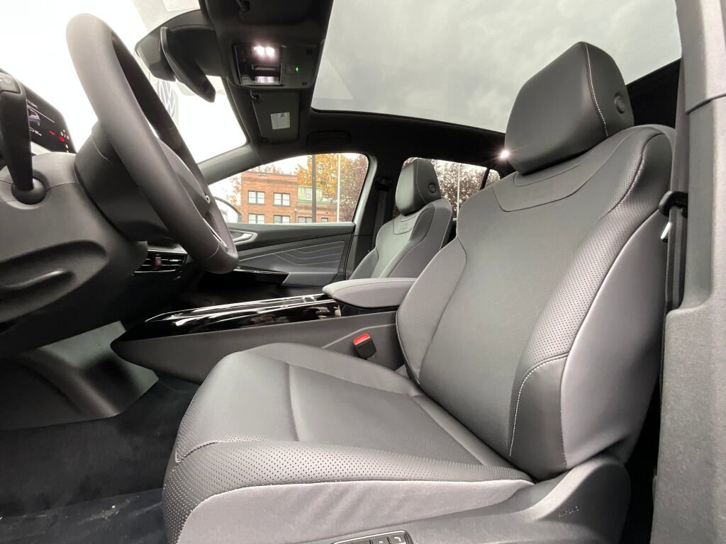 New 2025 Volkswagen ID.4 Pro S image 12