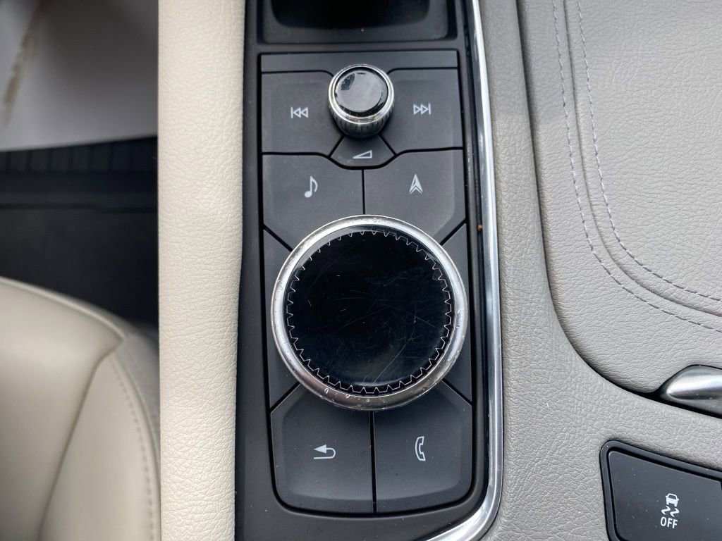 Used 2023 Cadillac XT6 Premium Luxury image 44